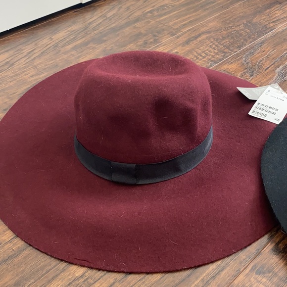 Floppy Hats - Picture 2 of 4